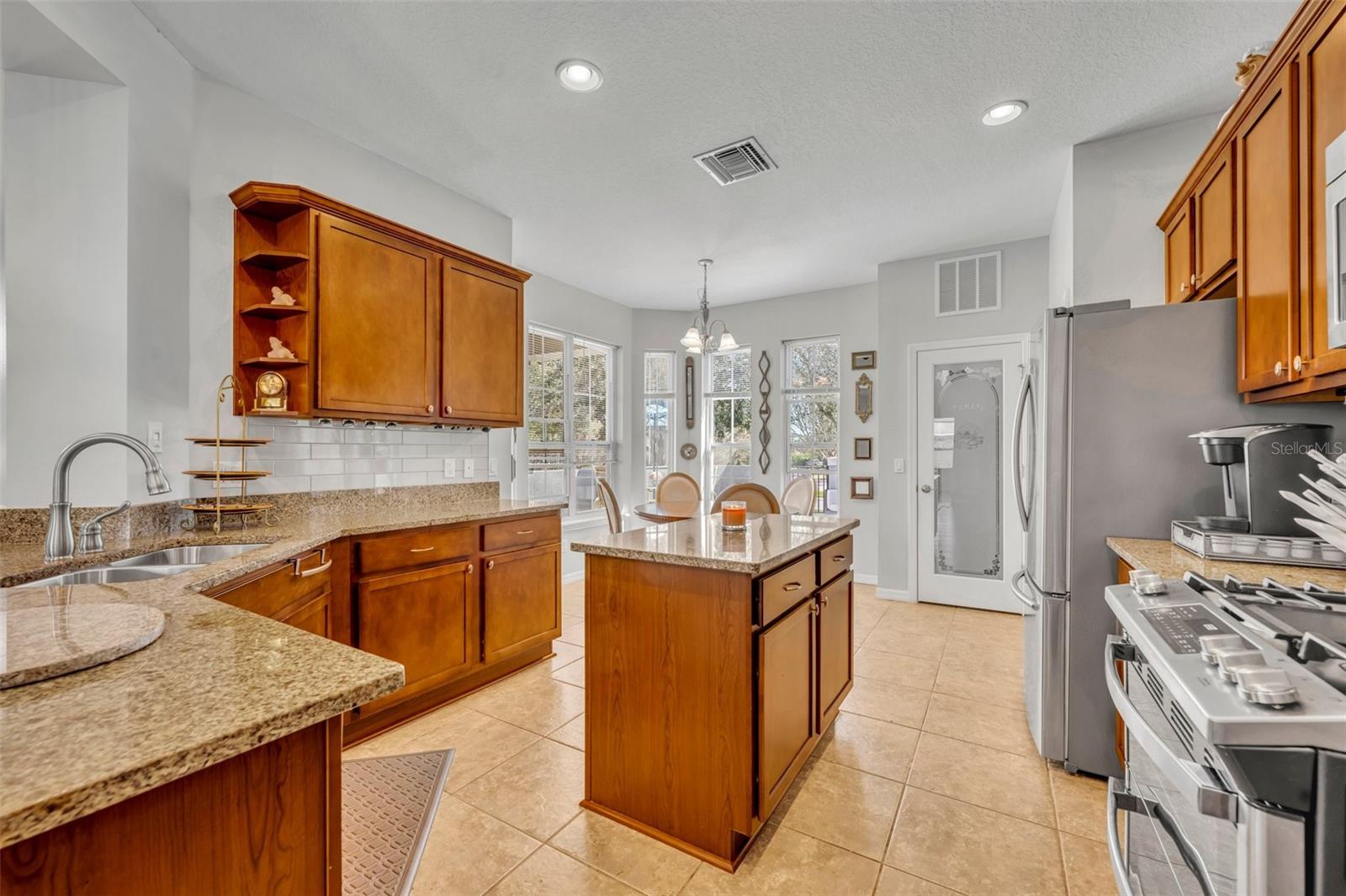 109 FALLING ACORN AVE, GROVELAND, FL, 34736