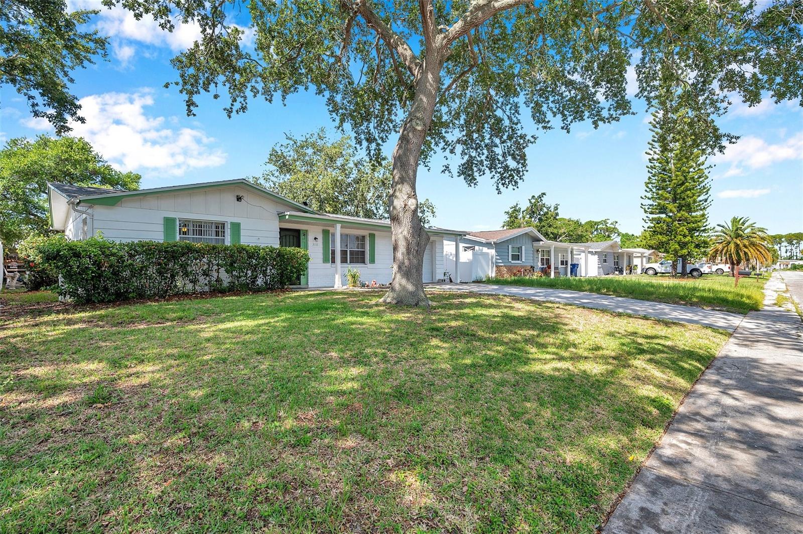 3118 LLOYD DR, HOLIDAY, FL, 34691