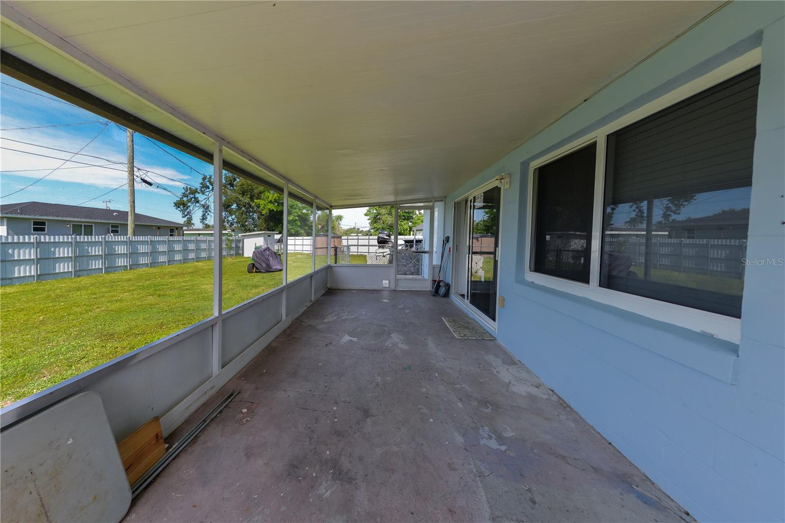 700 FLORAL LN, PORT CHARLOTTE, FL, 33952