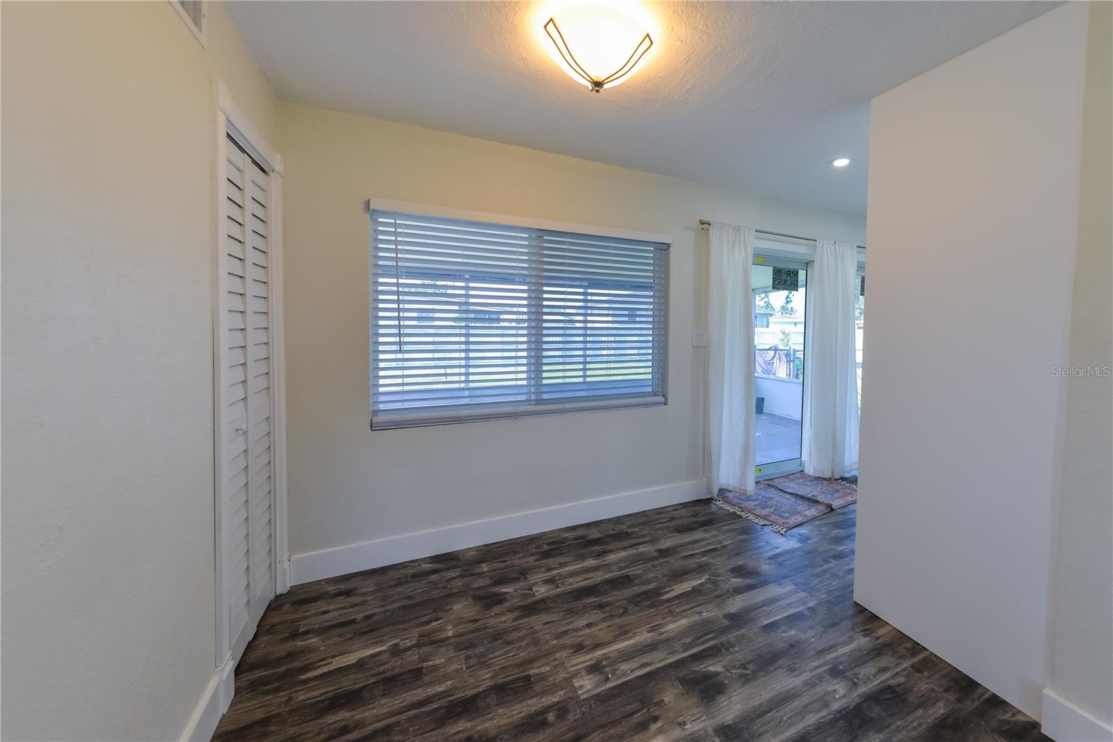 700 FLORAL LN, PORT CHARLOTTE, FL, 33952