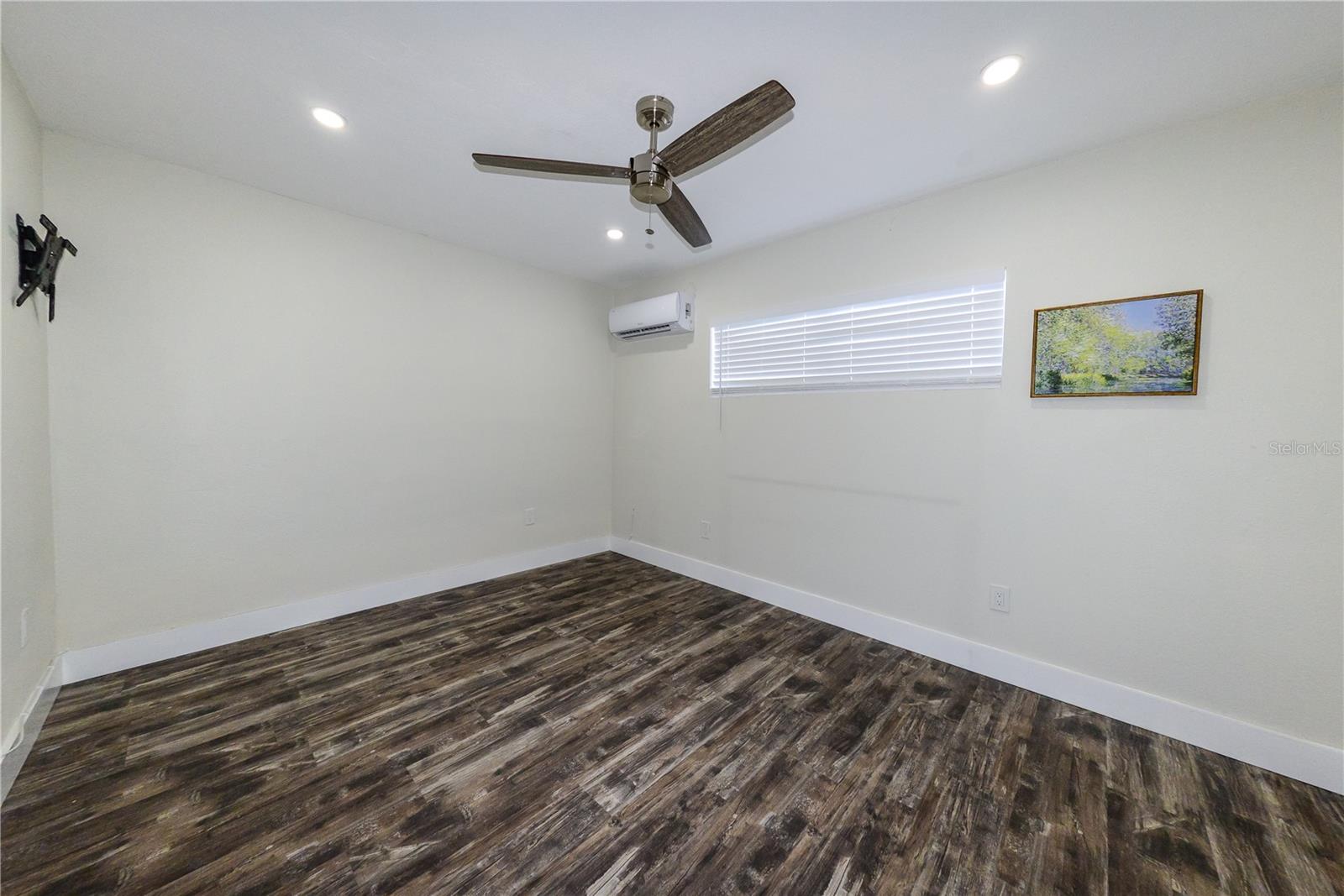 700 FLORAL LN, PORT CHARLOTTE, FL, 33952