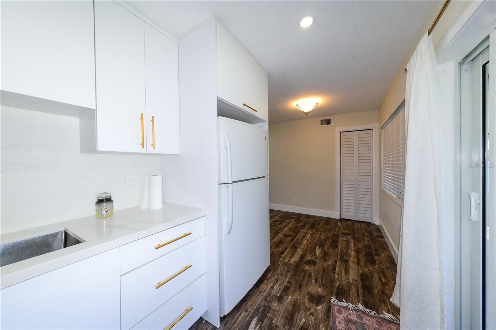 700 FLORAL LN, PORT CHARLOTTE, FL, 33952