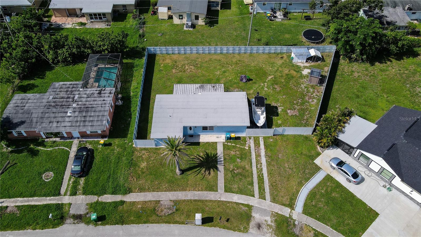 700 FLORAL LN, PORT CHARLOTTE, FL, 33952