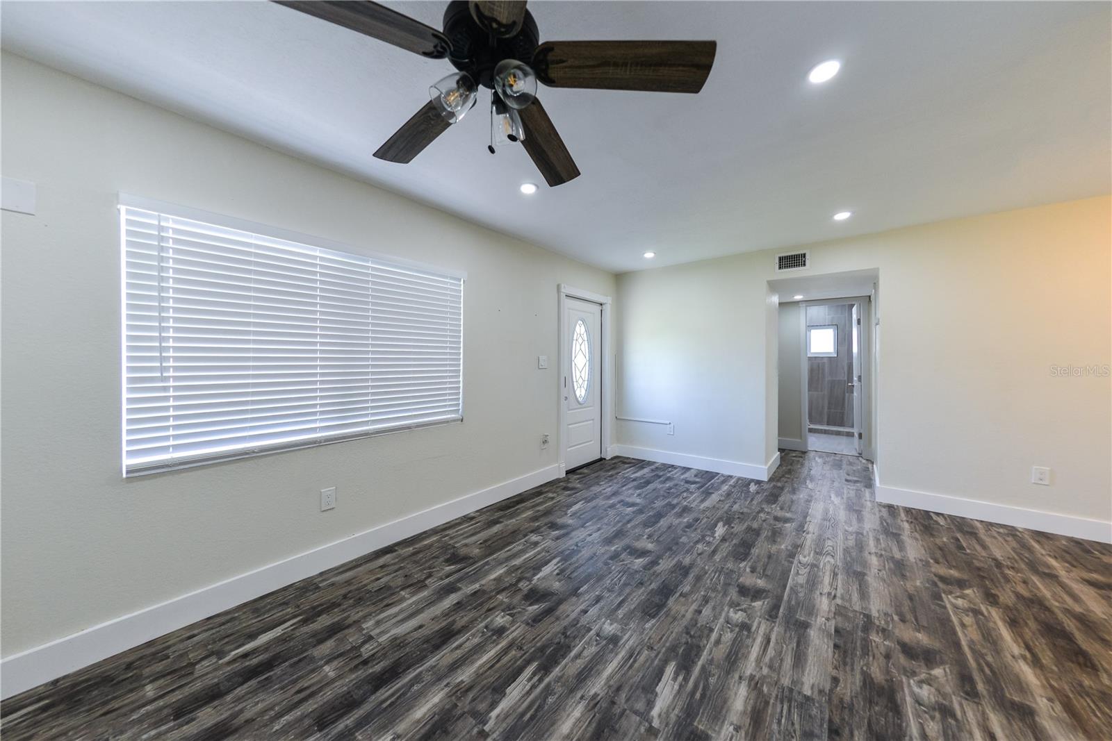 700 FLORAL LN, PORT CHARLOTTE, FL, 33952