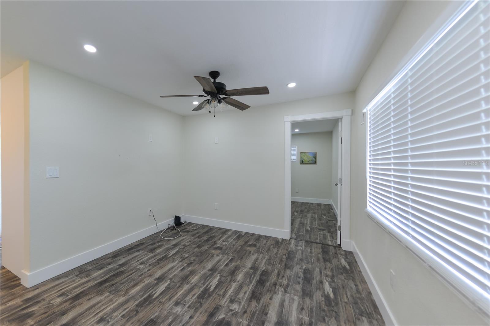 700 FLORAL LN, PORT CHARLOTTE, FL, 33952