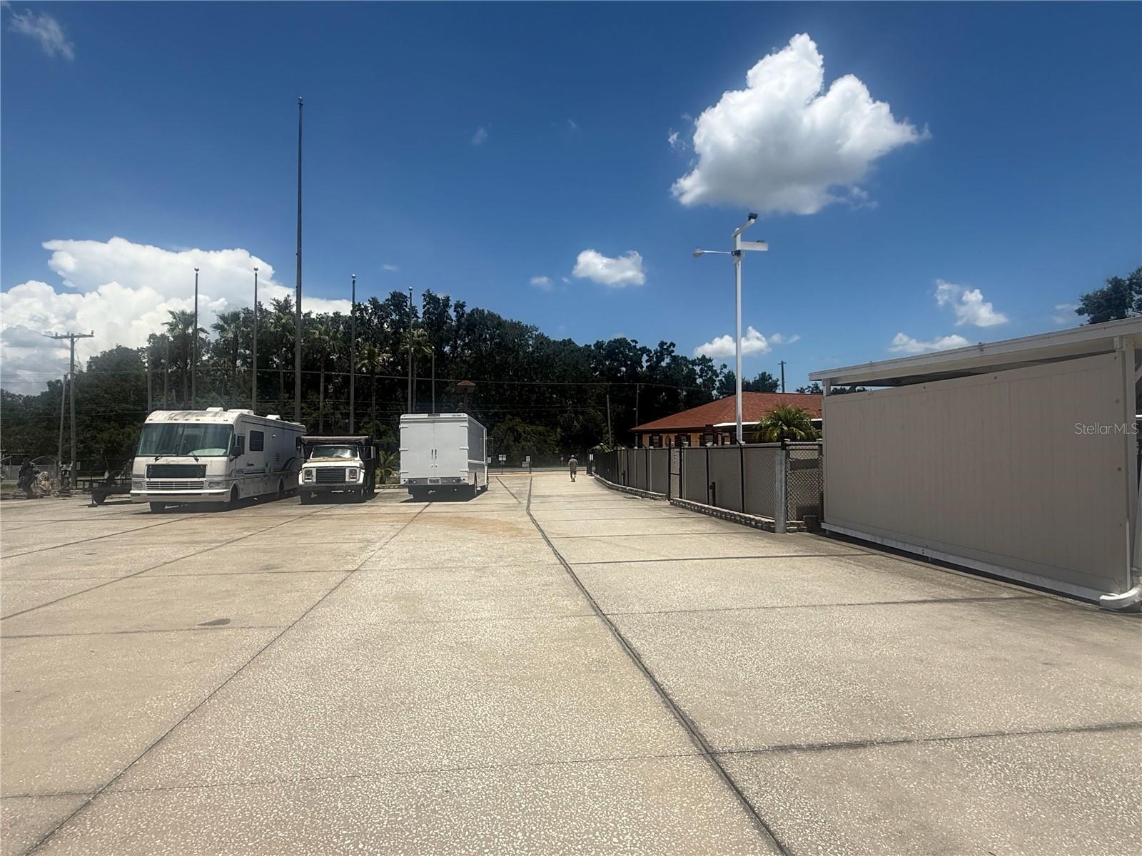 13309 E US 92 HWY, DOVER, FL, 33527