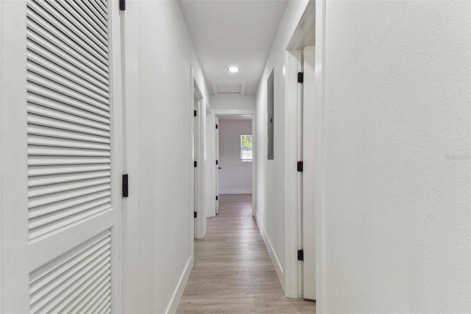 7704 TANGLEWOOD LN, TAMPA, FL, 33615