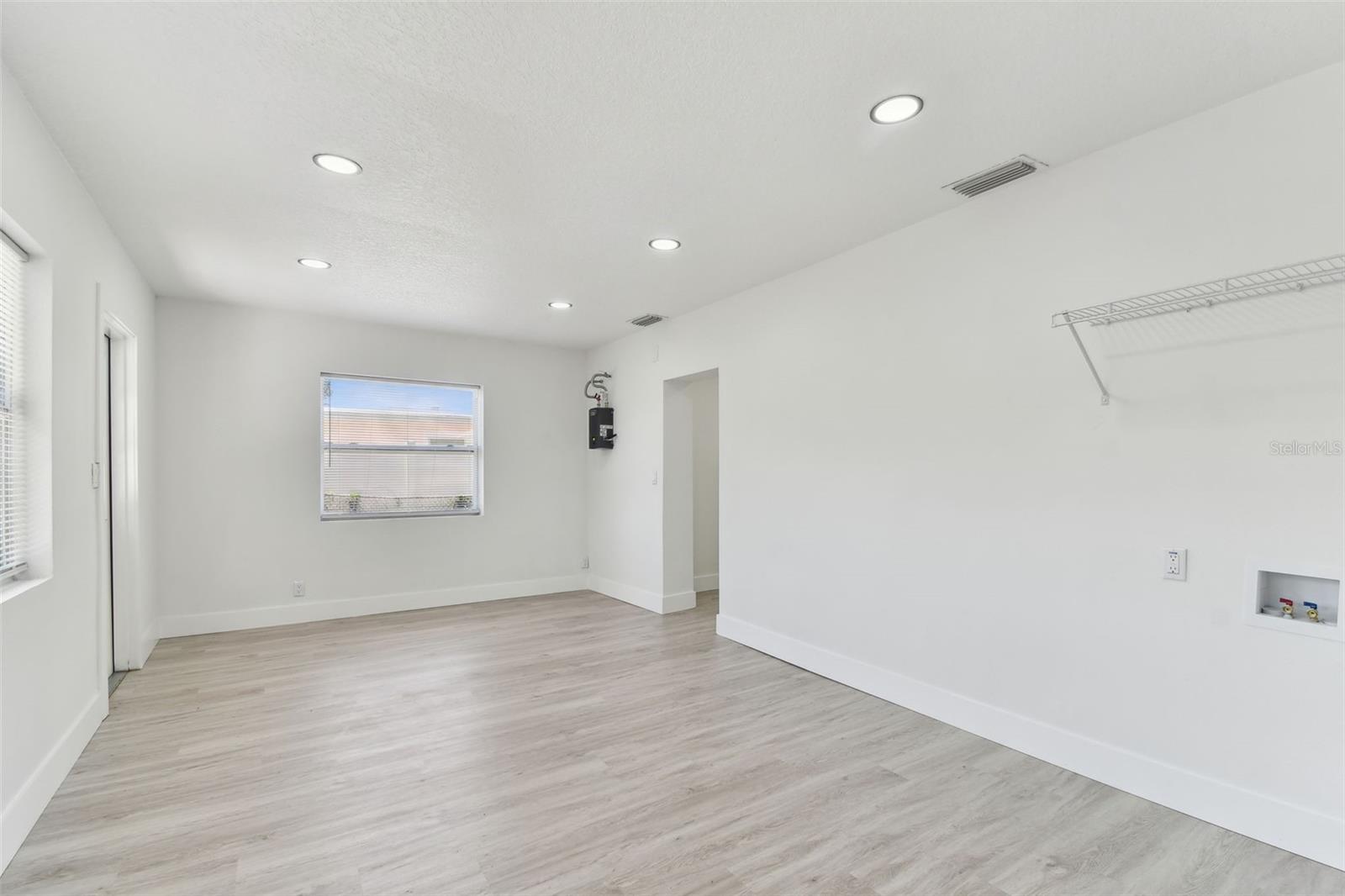 7704 TANGLEWOOD LN, TAMPA, FL, 33615