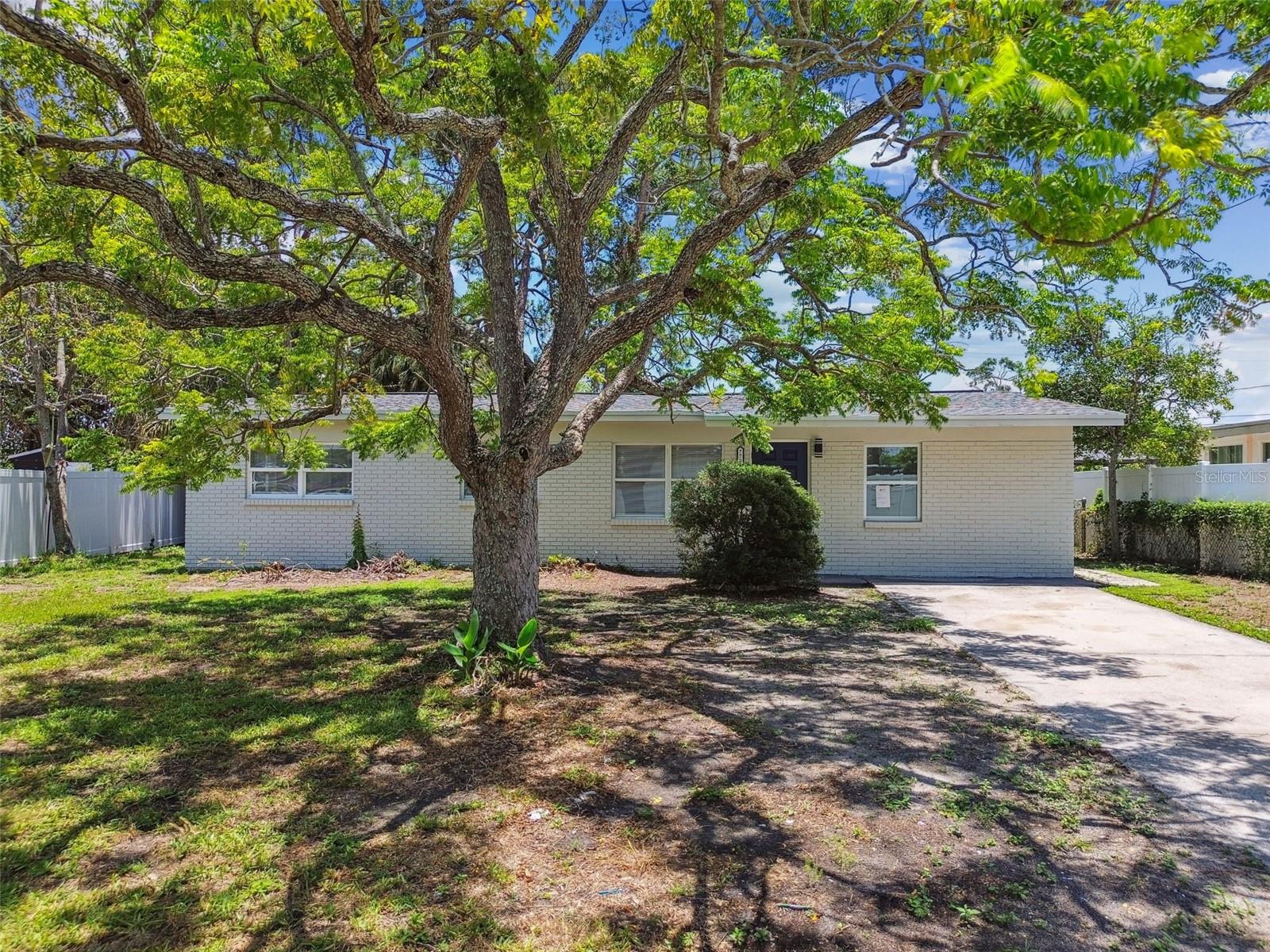 7704 TANGLEWOOD LN, TAMPA, FL, 33615