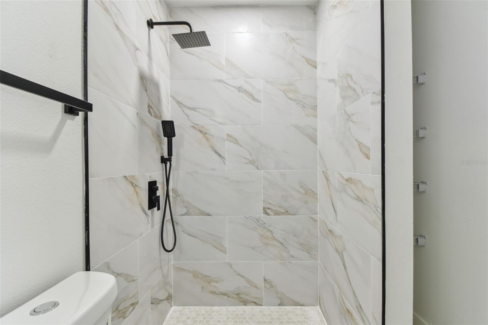 7704 TANGLEWOOD LN, TAMPA, FL, 33615