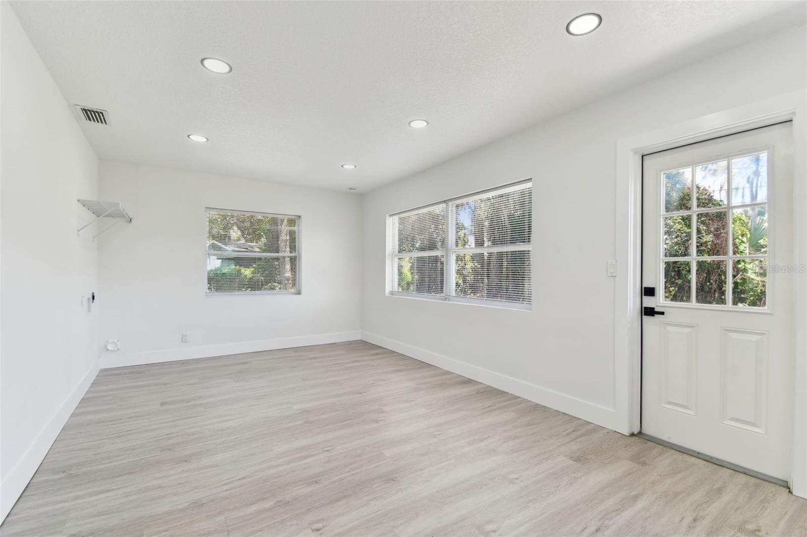 7704 TANGLEWOOD LN, TAMPA, FL, 33615