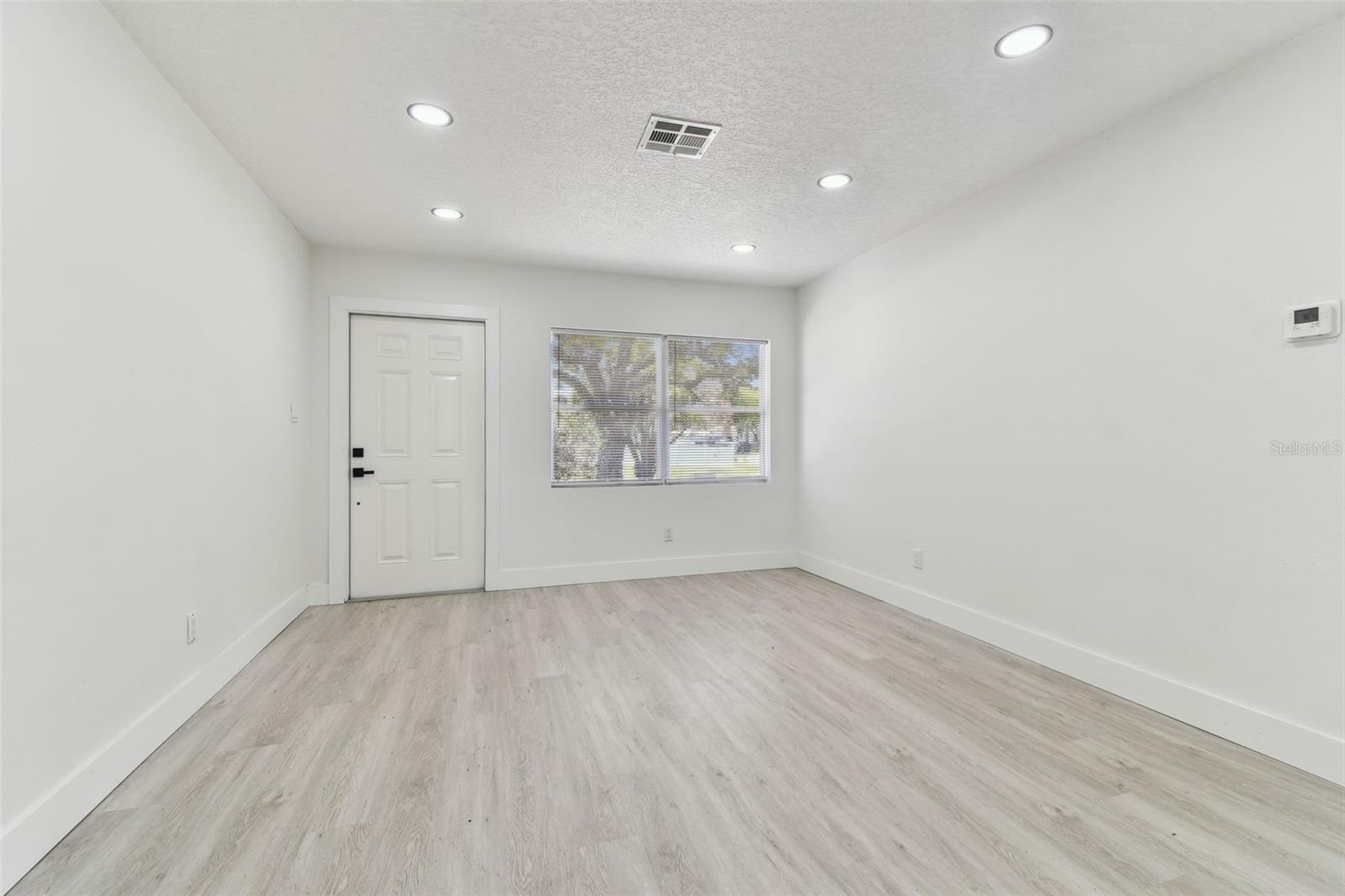 7704 TANGLEWOOD LN, TAMPA, FL, 33615