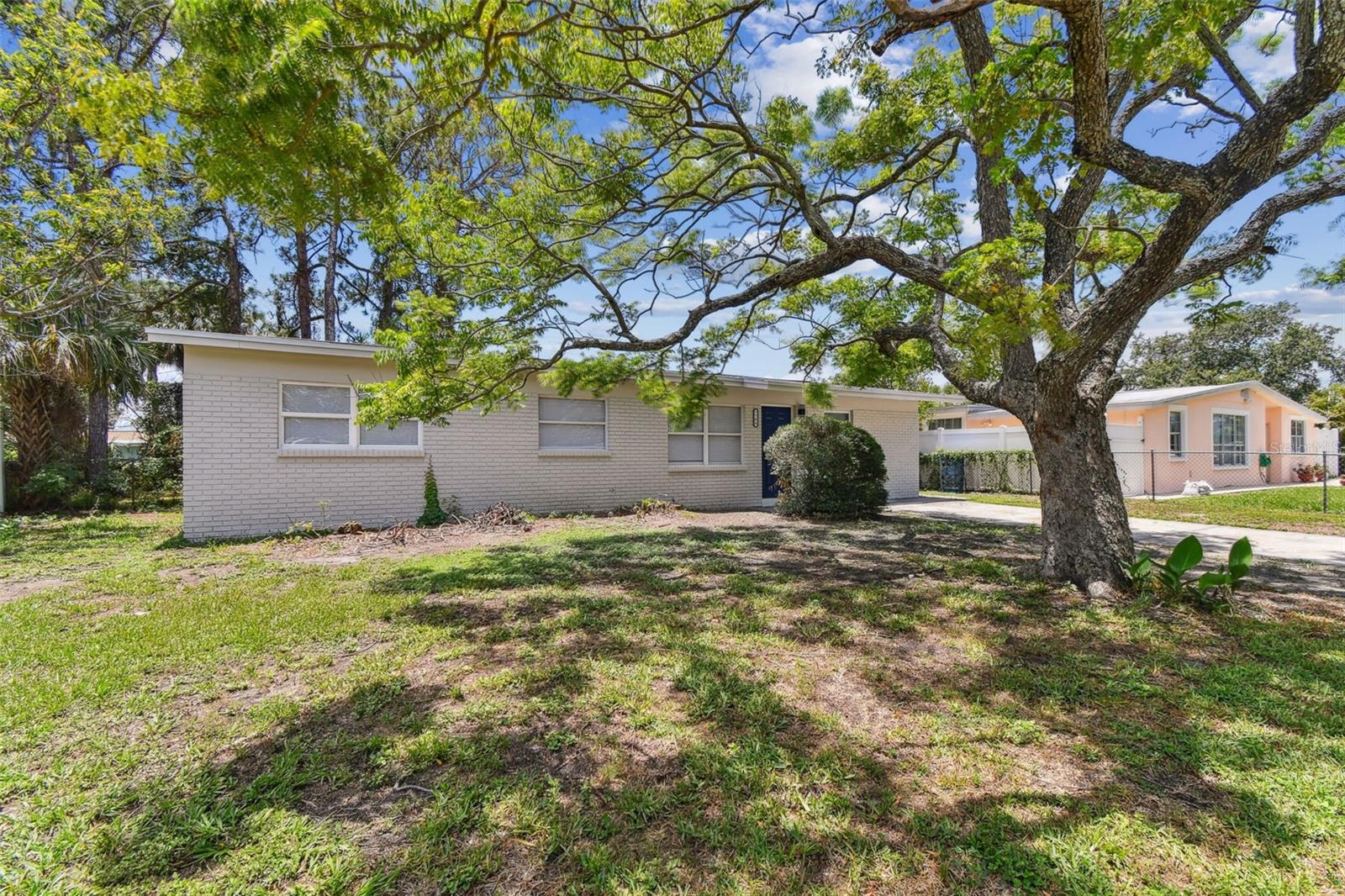 7704 TANGLEWOOD LN, TAMPA, FL, 33615