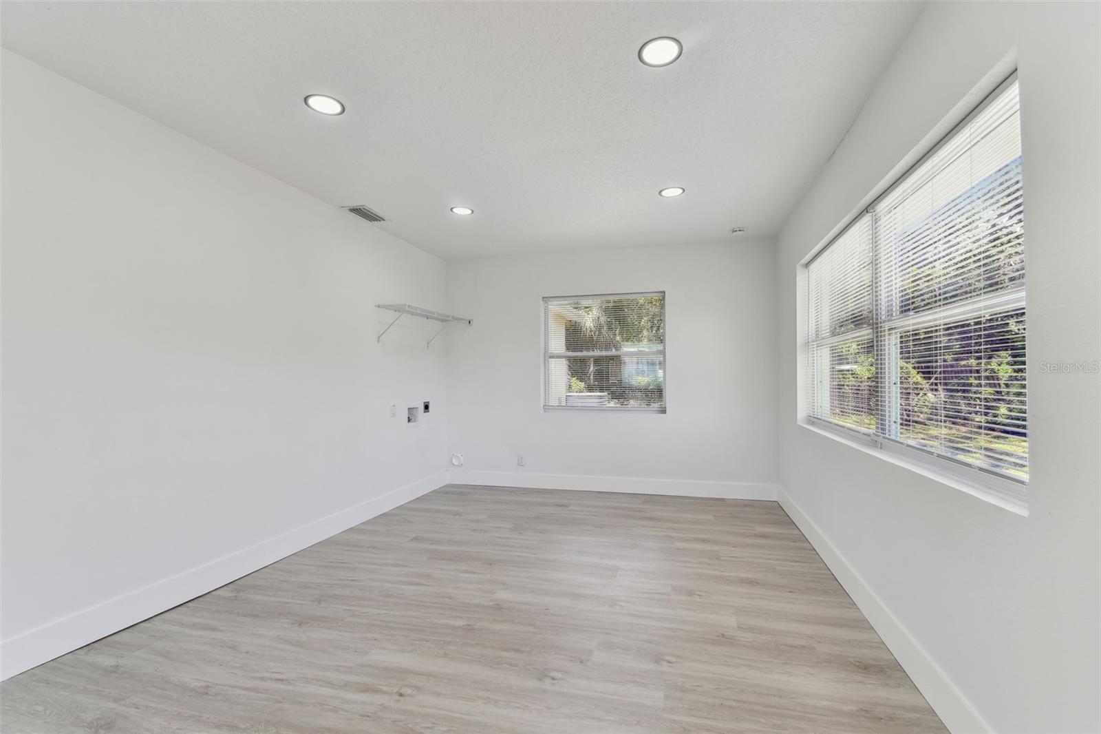 7704 TANGLEWOOD LN, TAMPA, FL, 33615