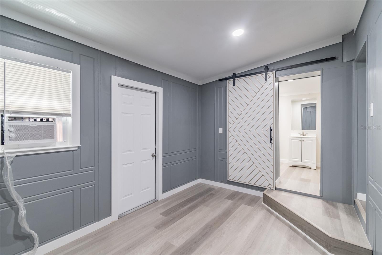 2219 24TH AVE S #2, ST PETERSBURG, FL, 33712