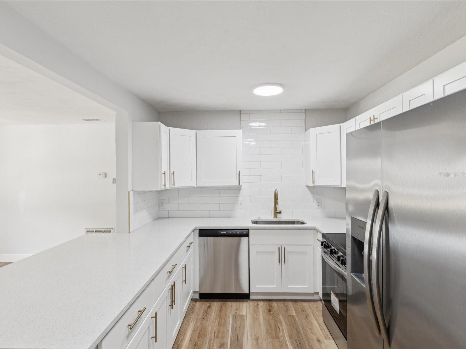 1843 BERG RD, HOLIDAY, FL, 34690