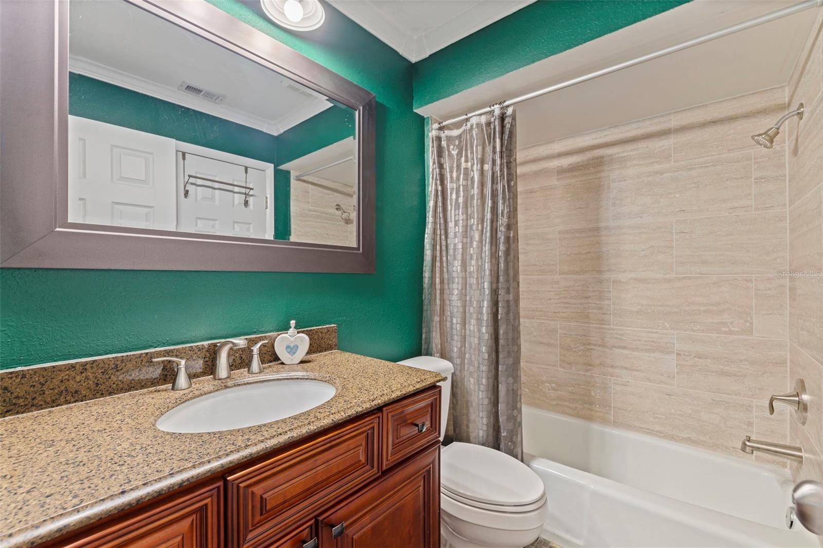 10053 W BAY ST, SEMINOLE, FL, 33776