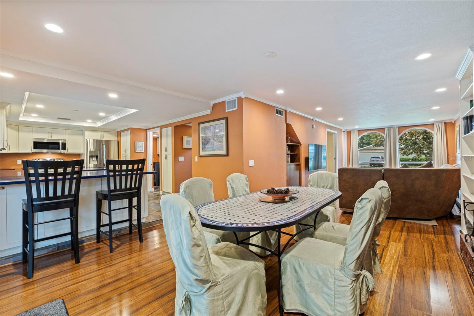 10053 W BAY ST, SEMINOLE, FL, 33776