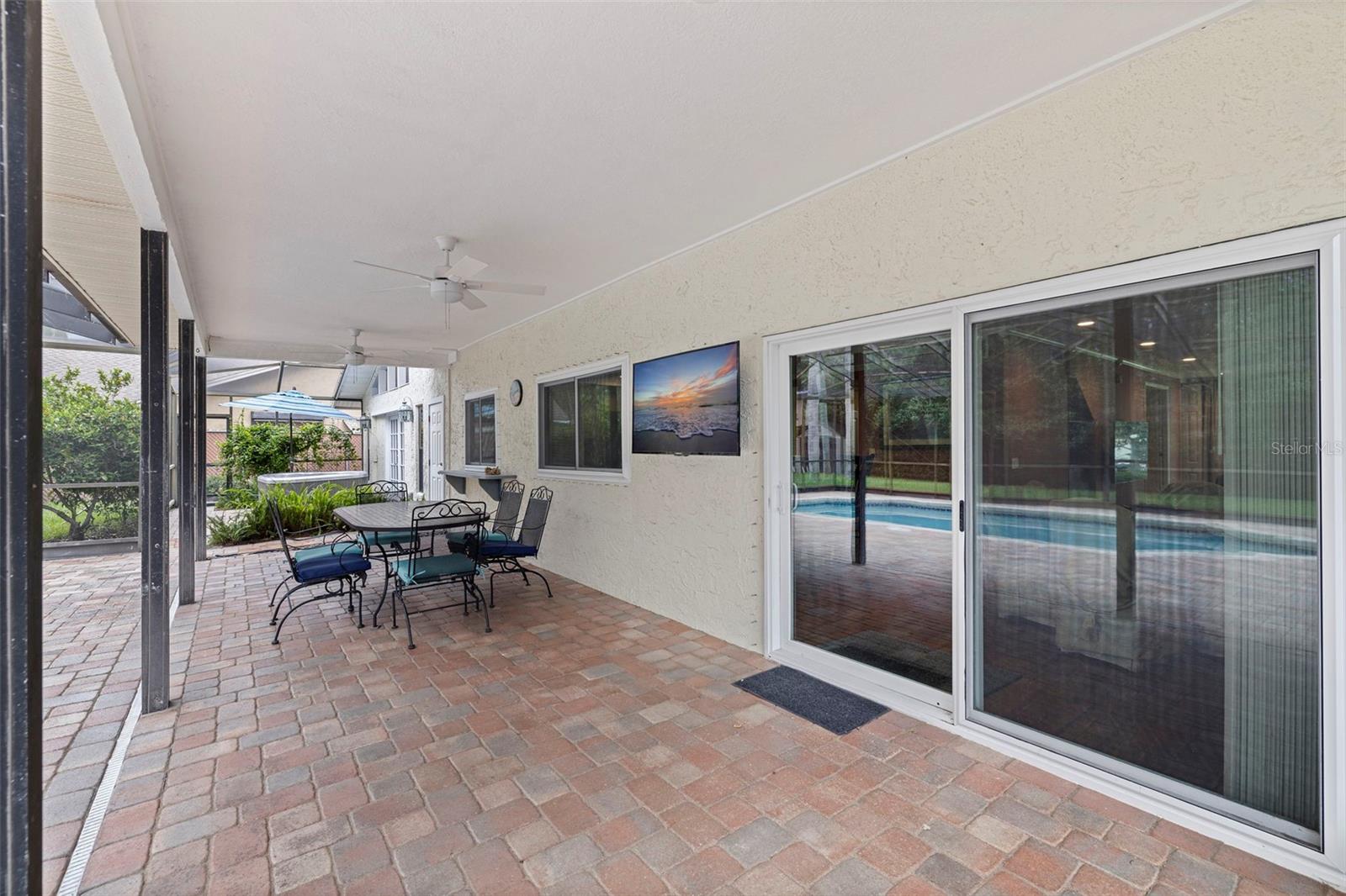 10053 W BAY ST, SEMINOLE, FL, 33776