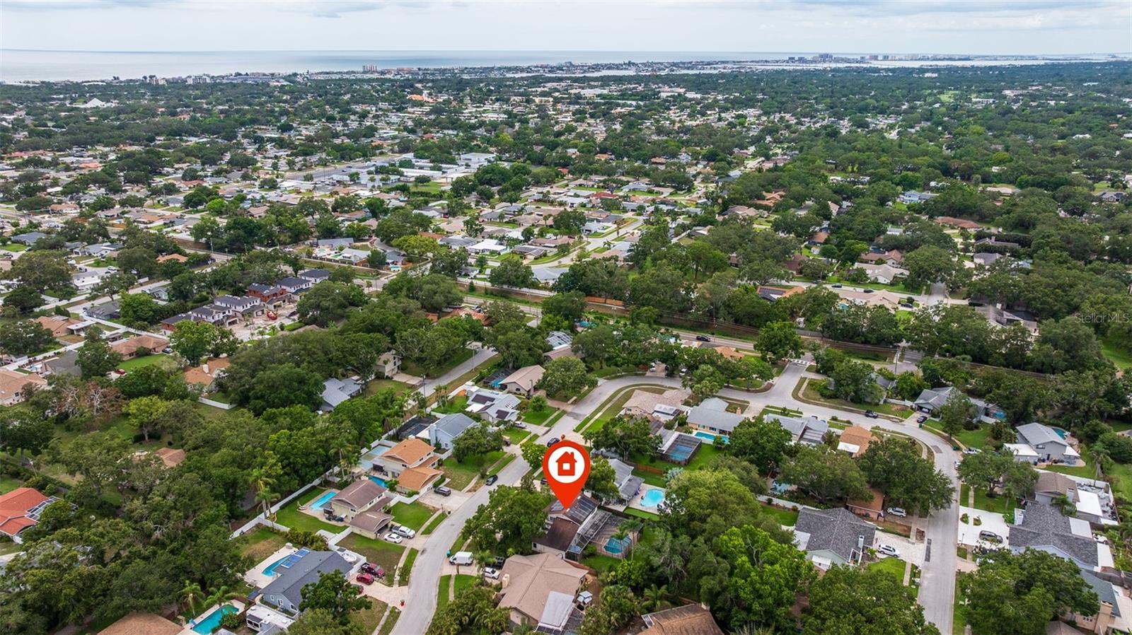 10053 W BAY ST, SEMINOLE, FL, 33776