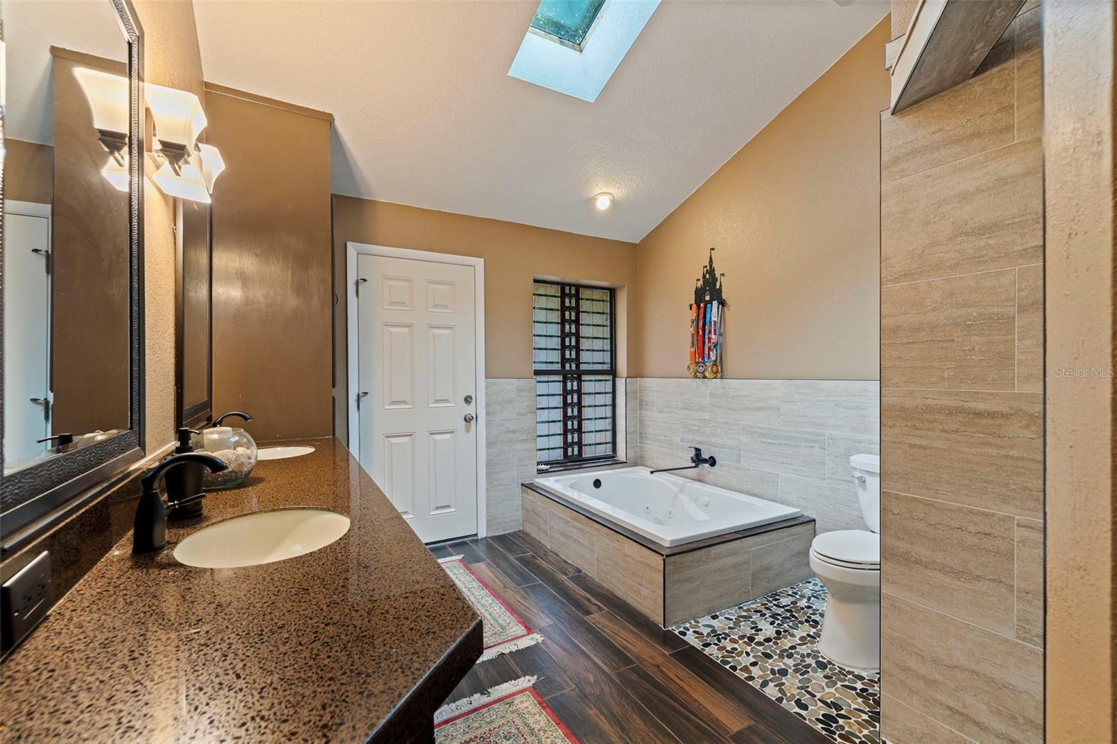 10053 W BAY ST, SEMINOLE, FL, 33776