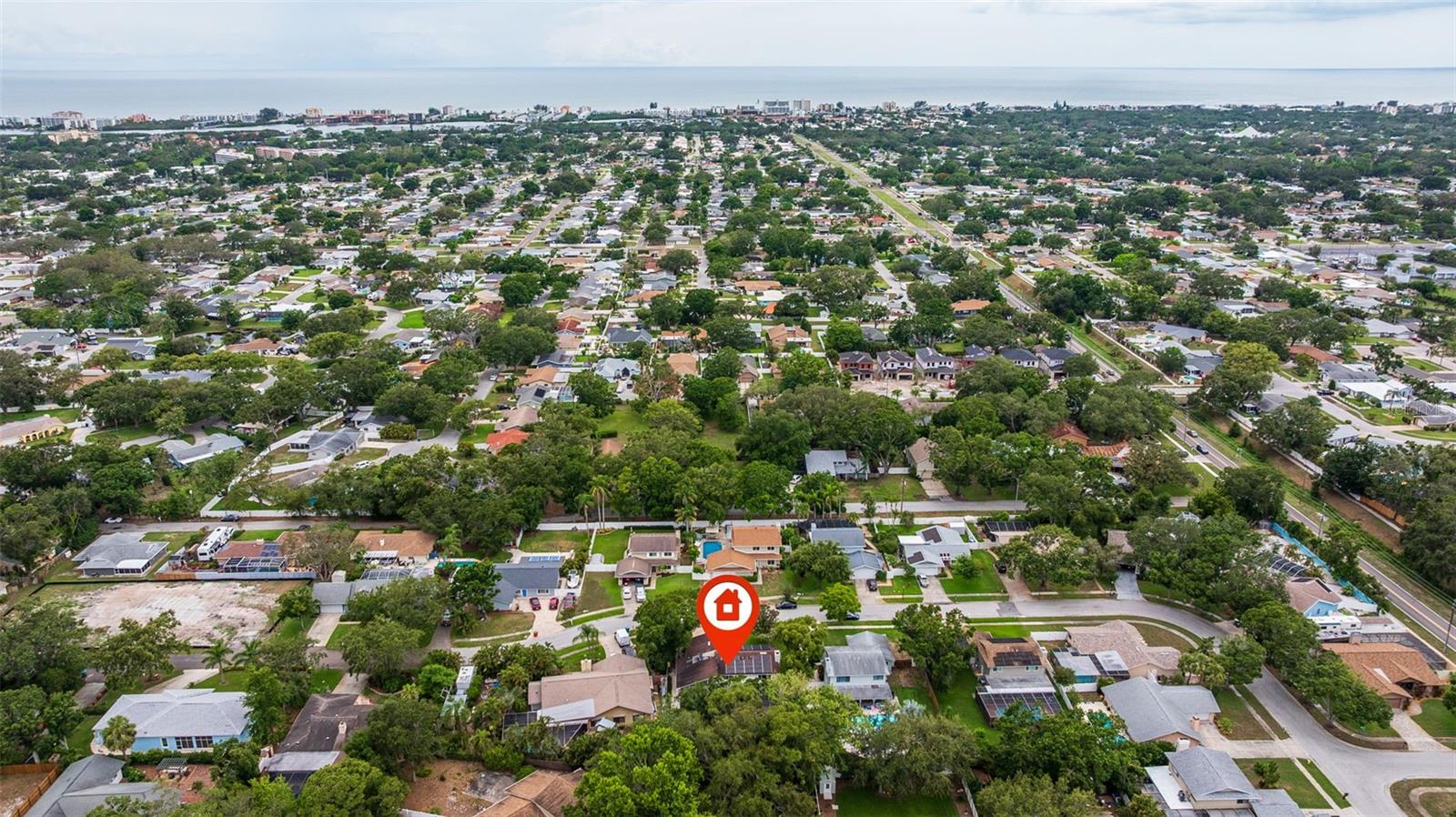 10053 W BAY ST, SEMINOLE, FL, 33776