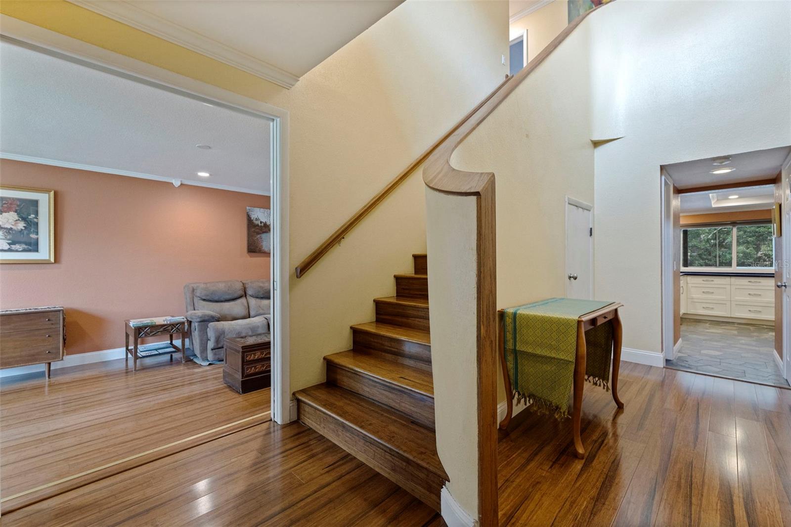 10053 W BAY ST, SEMINOLE, FL, 33776