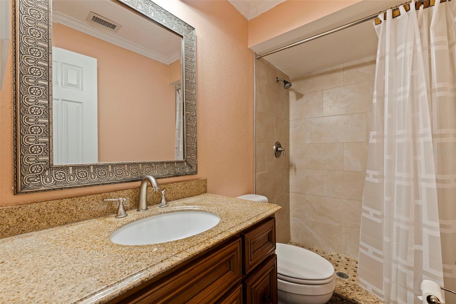 10053 W BAY ST, SEMINOLE, FL, 33776