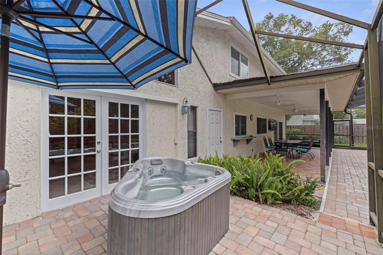 10053 W BAY ST, SEMINOLE, FL, 33776