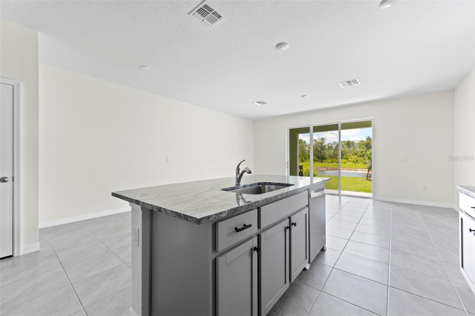 11082 CRESCENT DEER DR, LAND O LAKES, FL, 34638