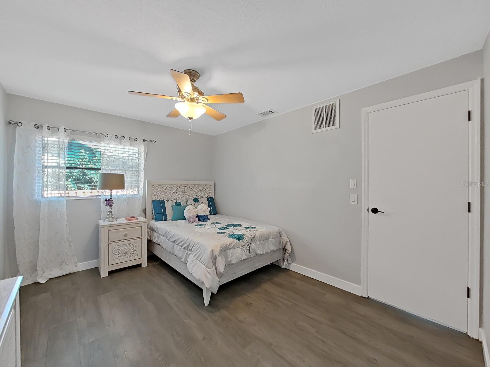 852 VILLAGE WAY, PALM HARBOR, FL, 34683