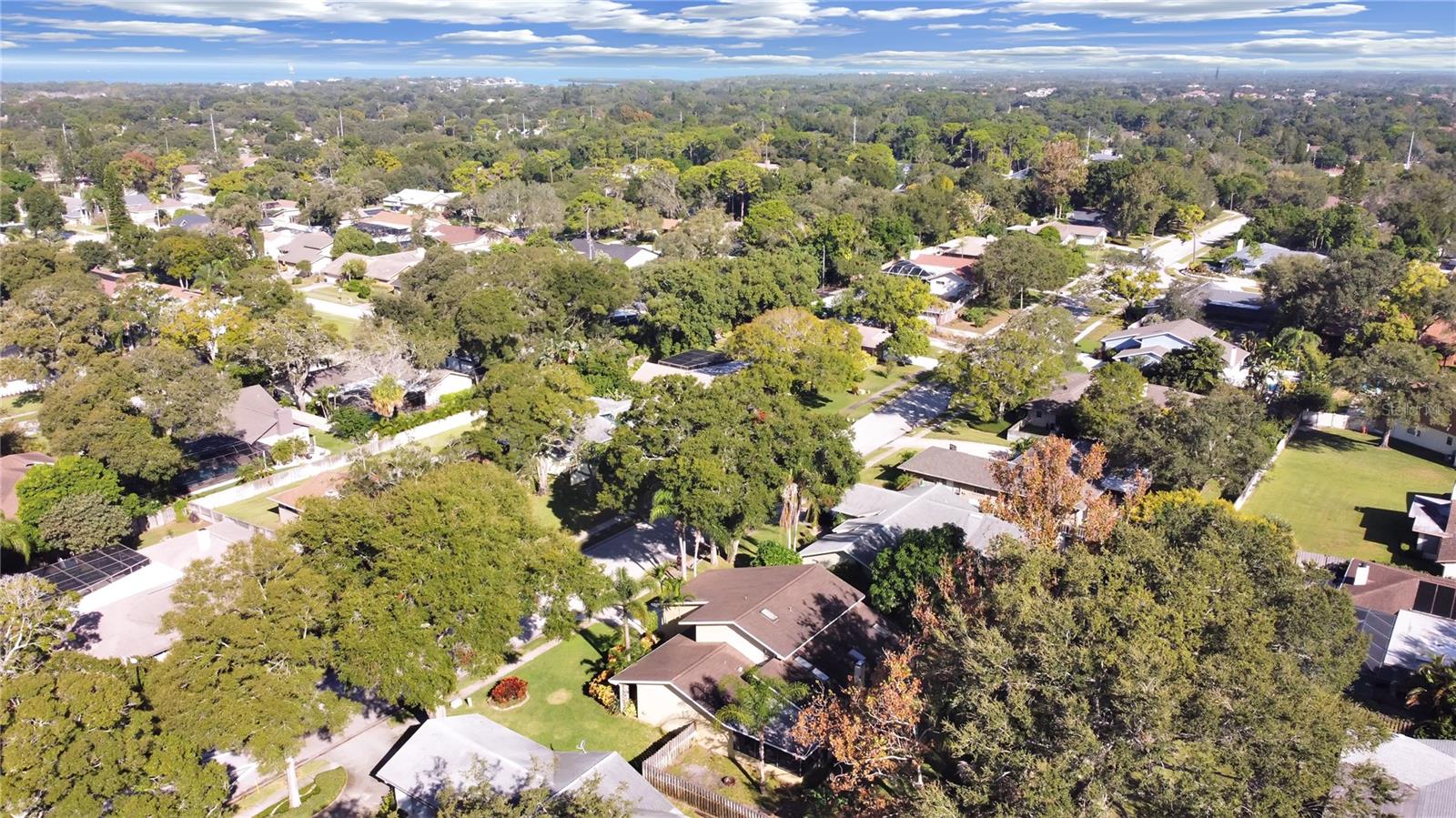 852 VILLAGE WAY, PALM HARBOR, FL, 34683