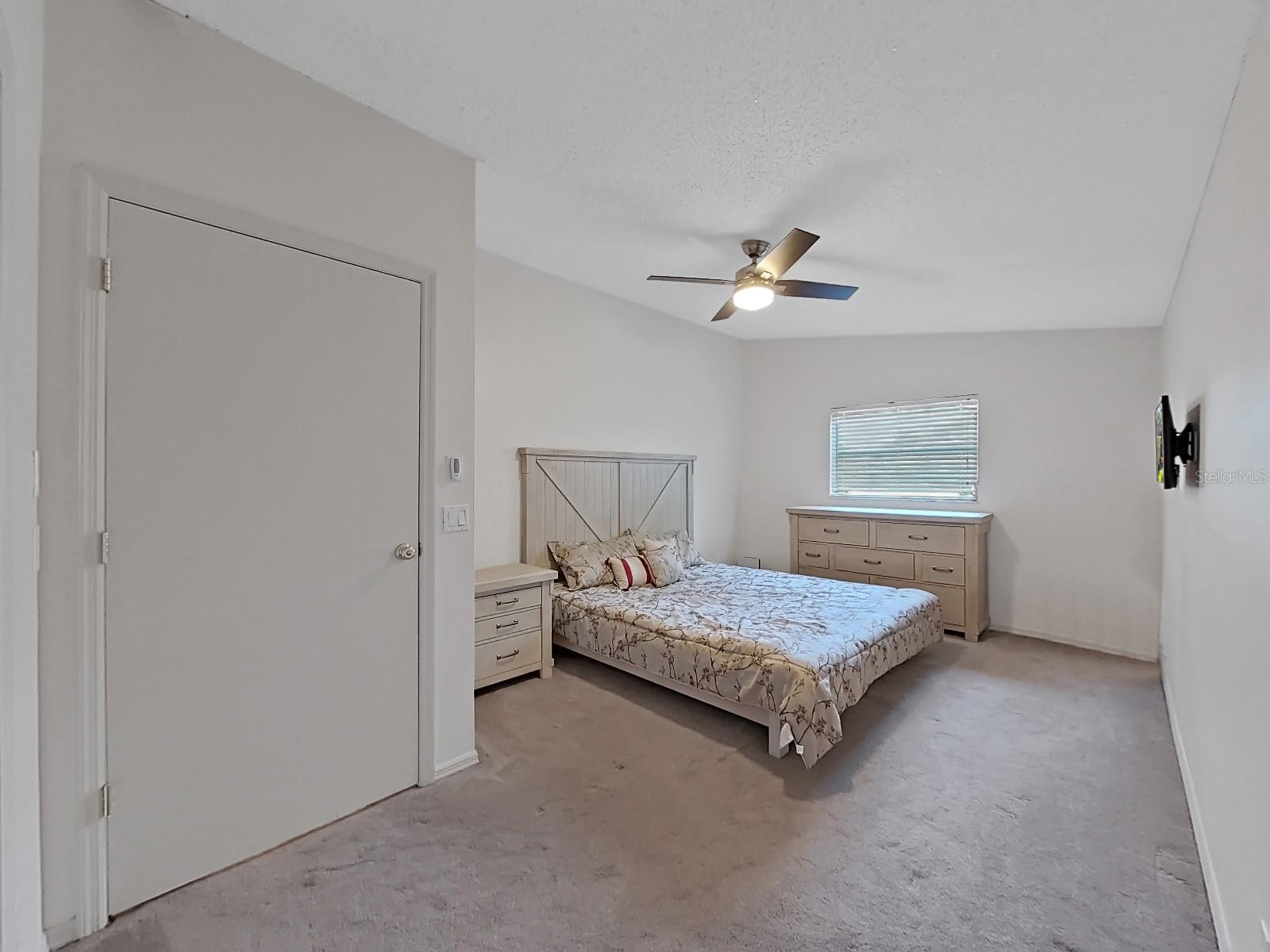 852 VILLAGE WAY, PALM HARBOR, FL, 34683