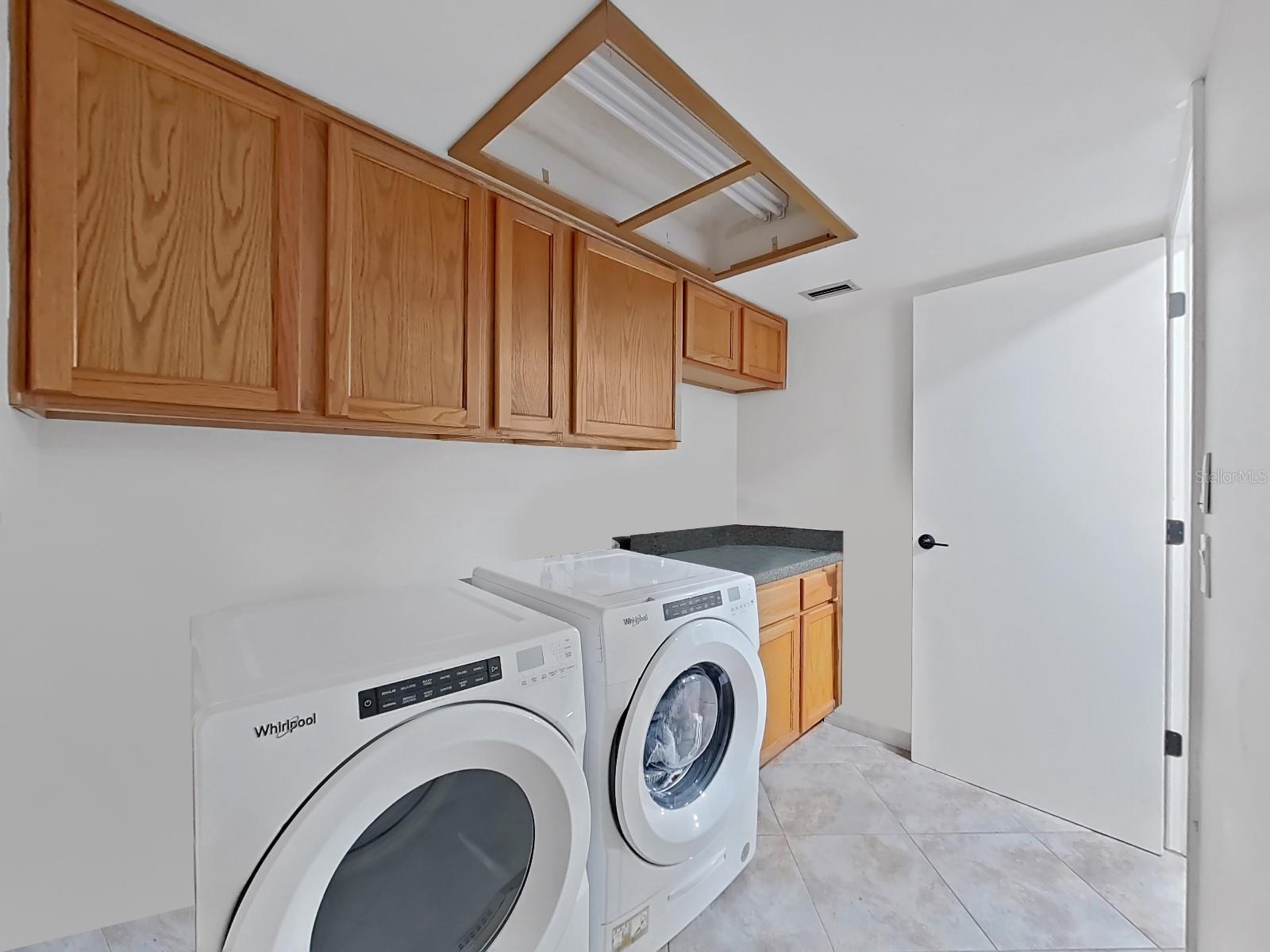 852 VILLAGE WAY, PALM HARBOR, FL, 34683