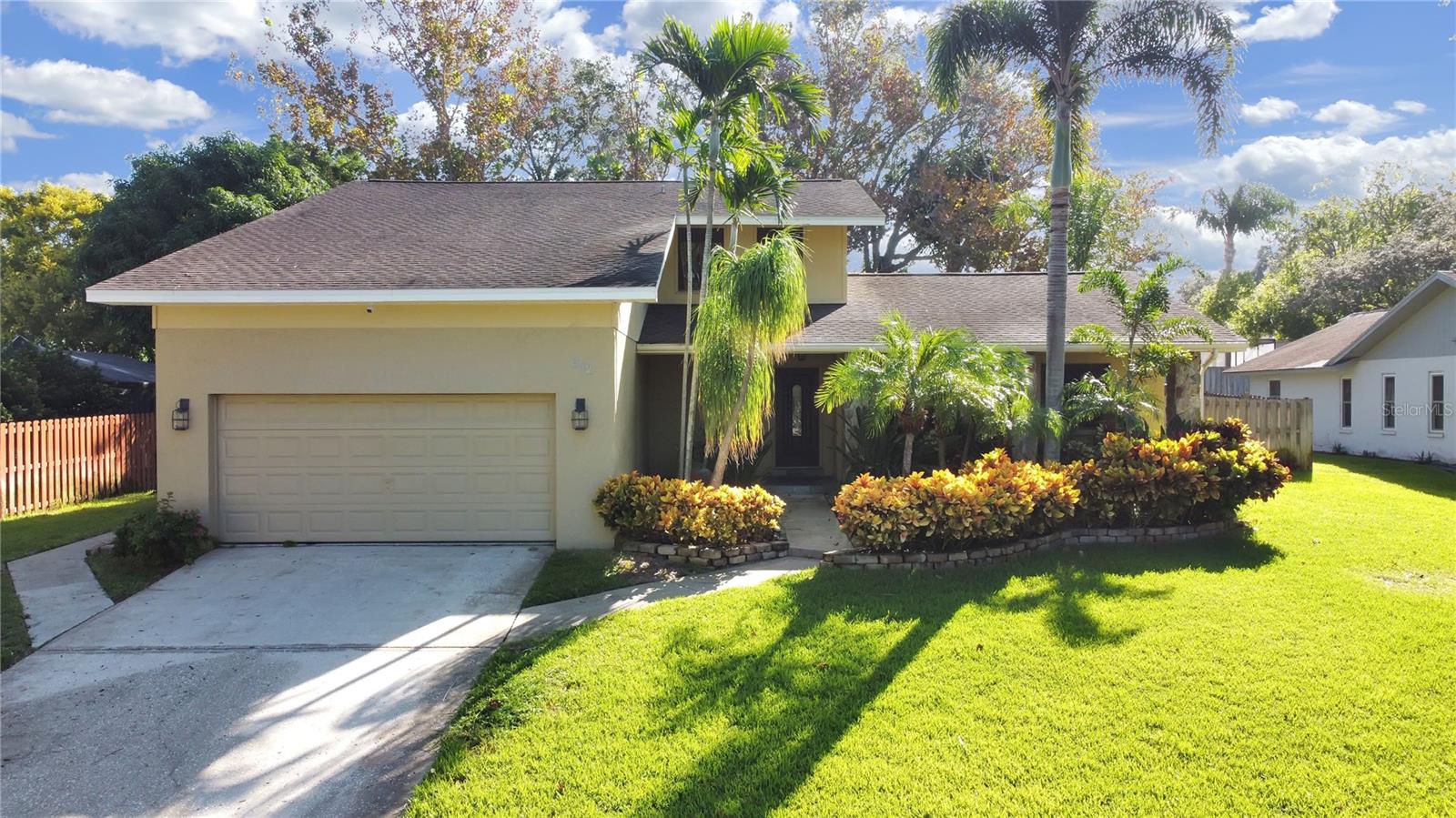 852 VILLAGE WAY, PALM HARBOR, FL, 34683