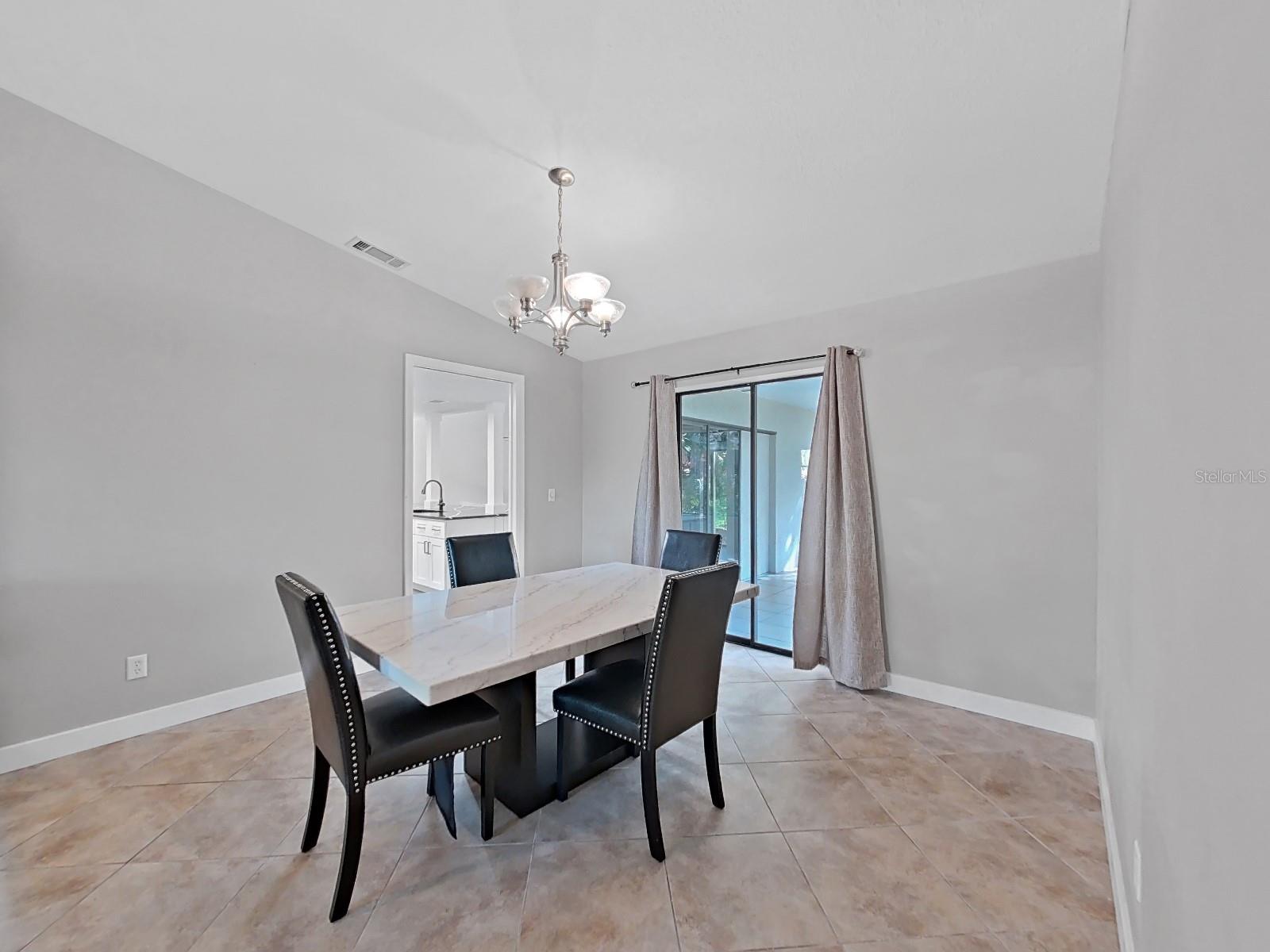 852 VILLAGE WAY, PALM HARBOR, FL, 34683