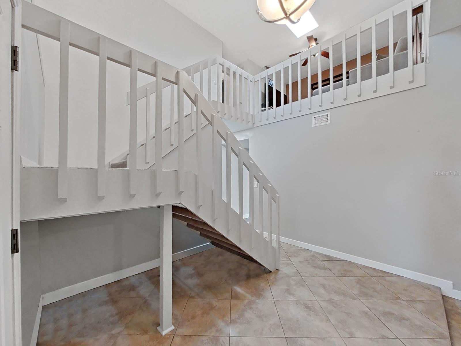 852 VILLAGE WAY, PALM HARBOR, FL, 34683