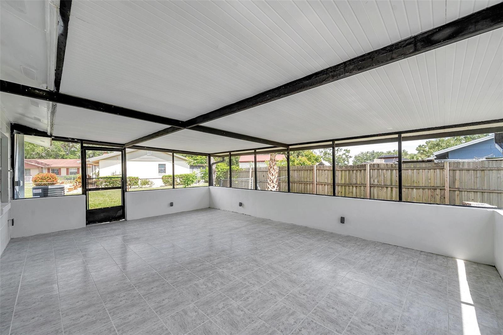 5709 CHARLES DR, TAMPA, FL, 33619