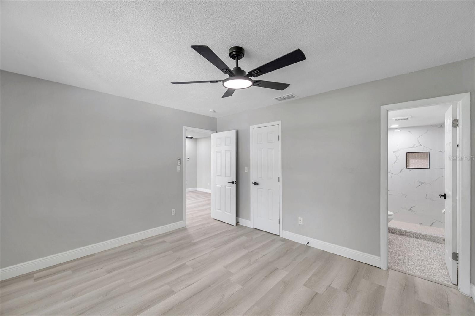 5709 CHARLES DR, TAMPA, FL, 33619