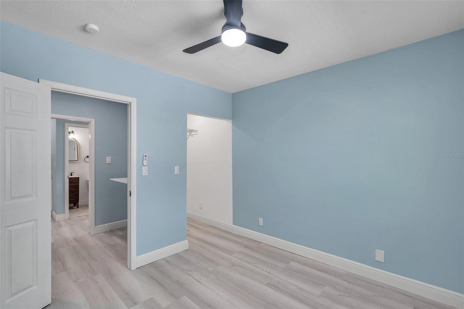 5709 CHARLES DR, TAMPA, FL, 33619