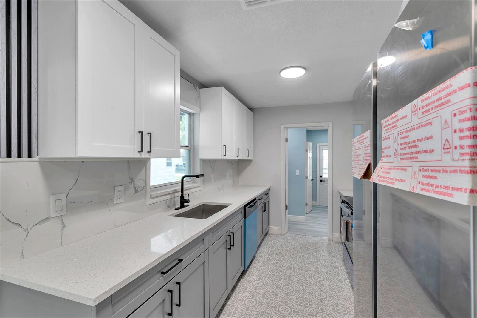 5709 CHARLES DR, TAMPA, FL, 33619