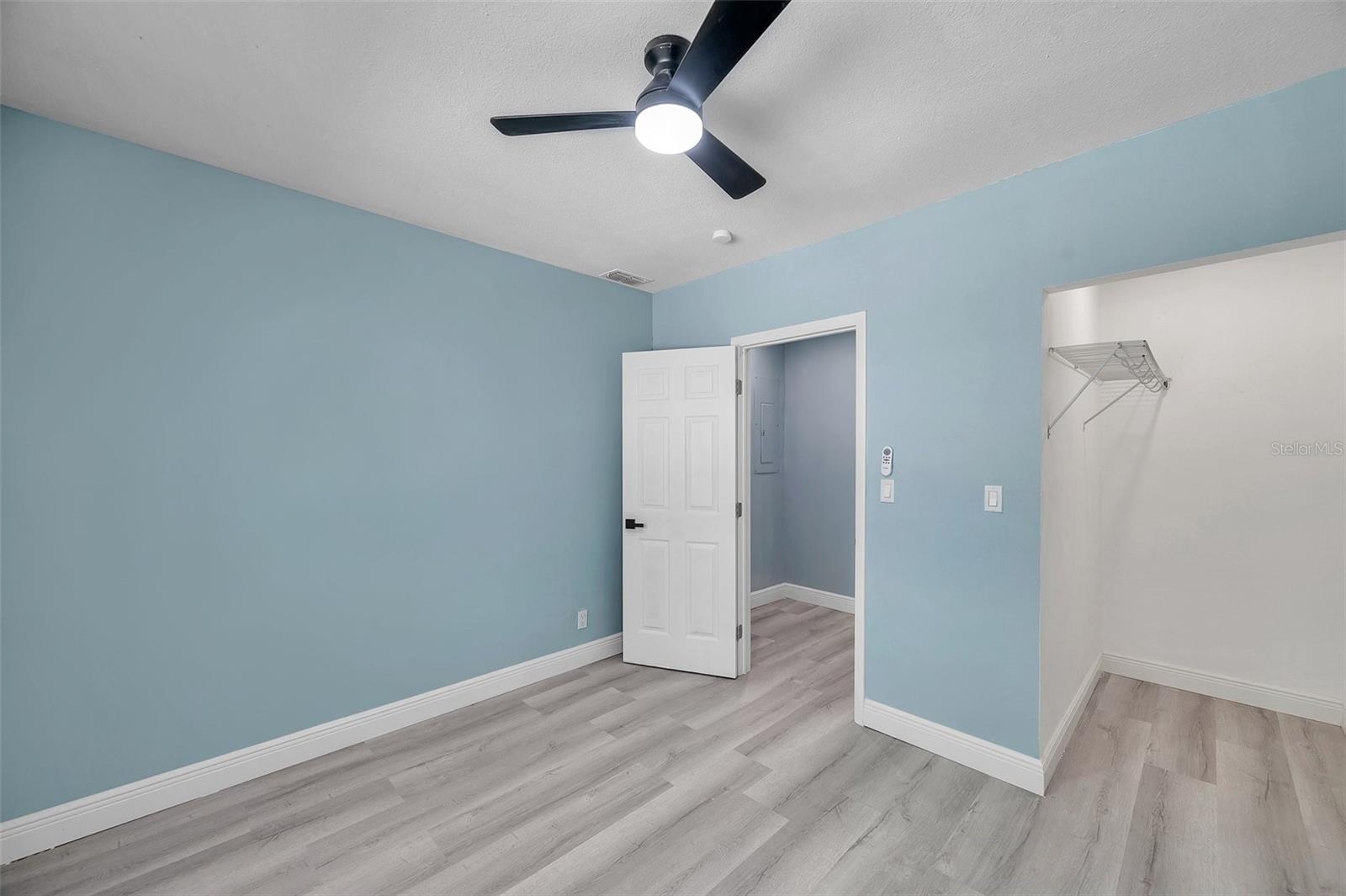 5709 CHARLES DR, TAMPA, FL, 33619