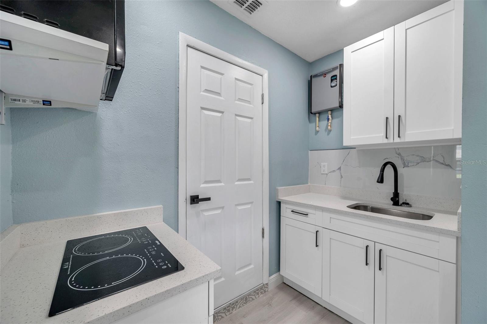 5709 CHARLES DR, TAMPA, FL, 33619