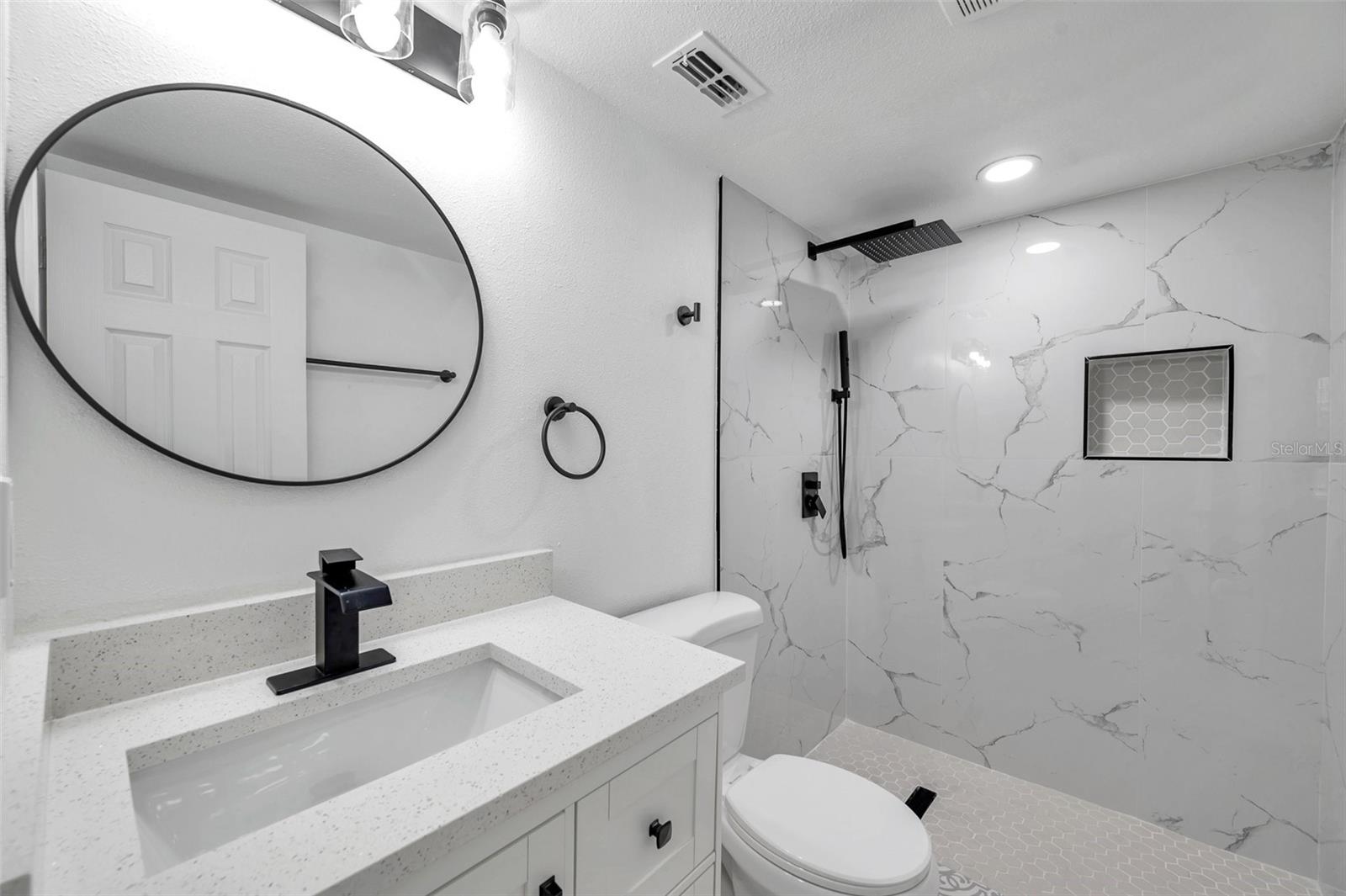 5709 CHARLES DR, TAMPA, FL, 33619