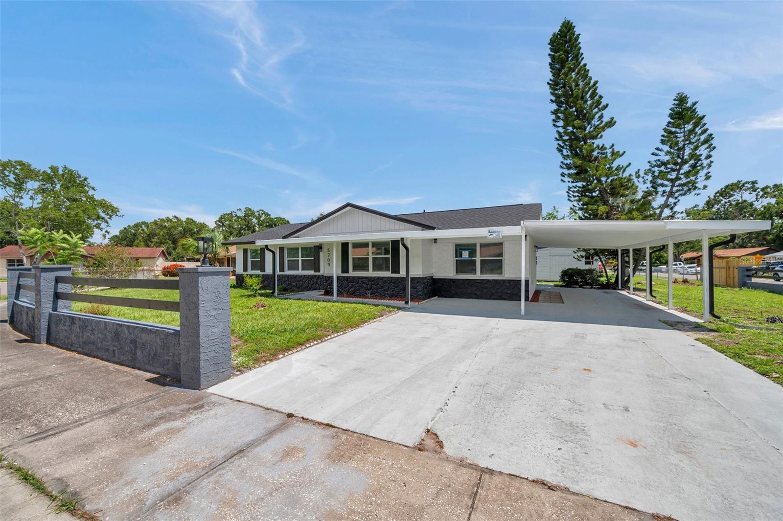 5709 CHARLES DR, TAMPA, FL, 33619