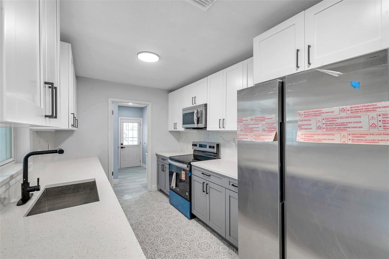 5709 CHARLES DR, TAMPA, FL, 33619