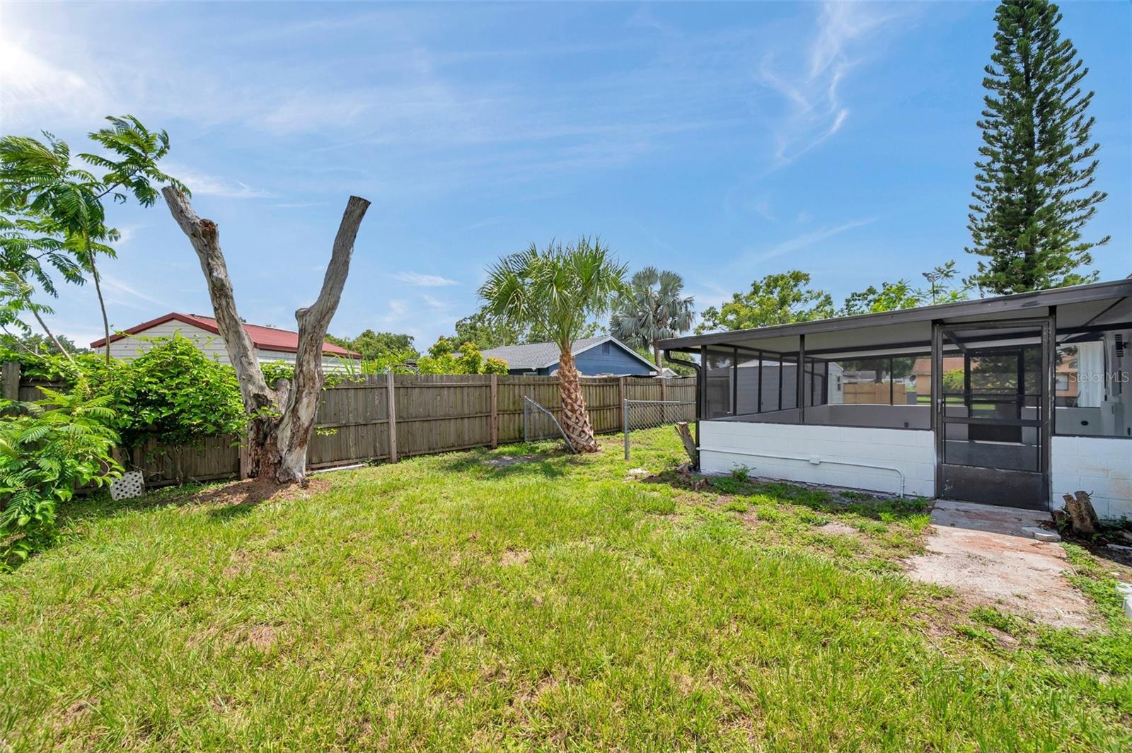 5709 CHARLES DR, TAMPA, FL, 33619