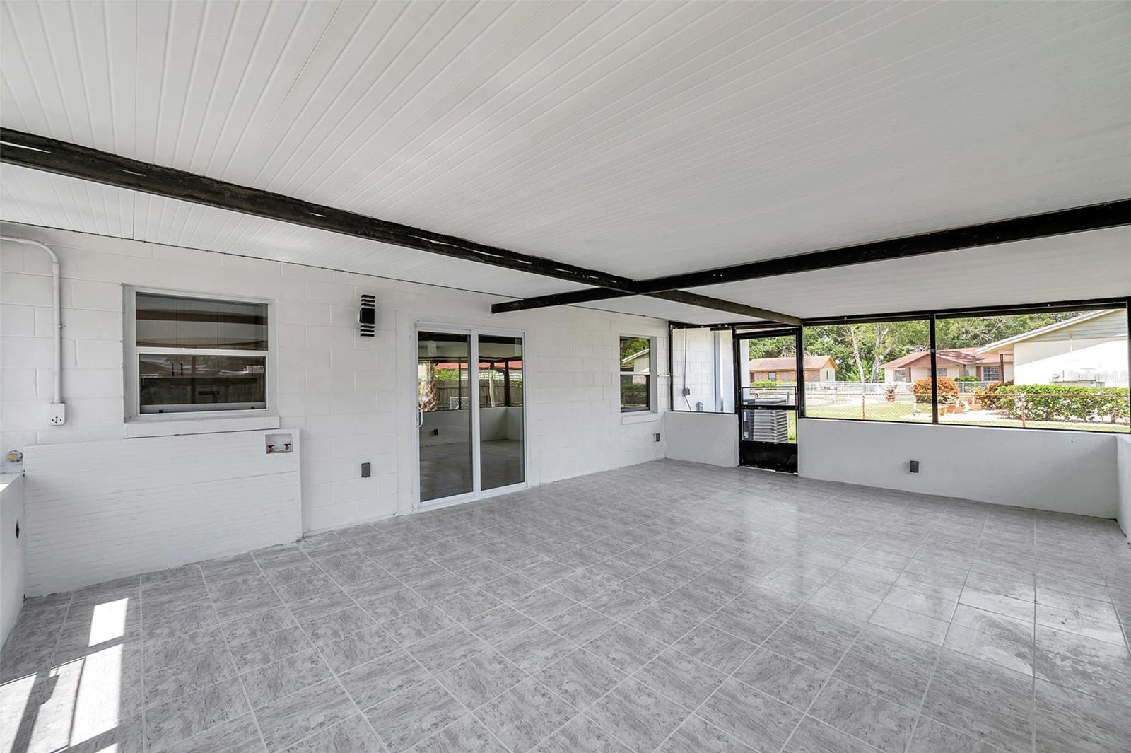 5709 CHARLES DR, TAMPA, FL, 33619