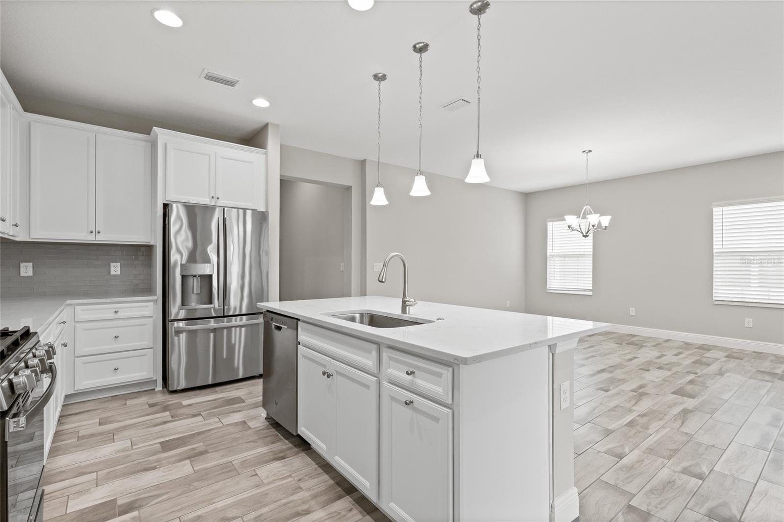 5607 LIMELIGHT DR, APOLLO BEACH, FL, 33572