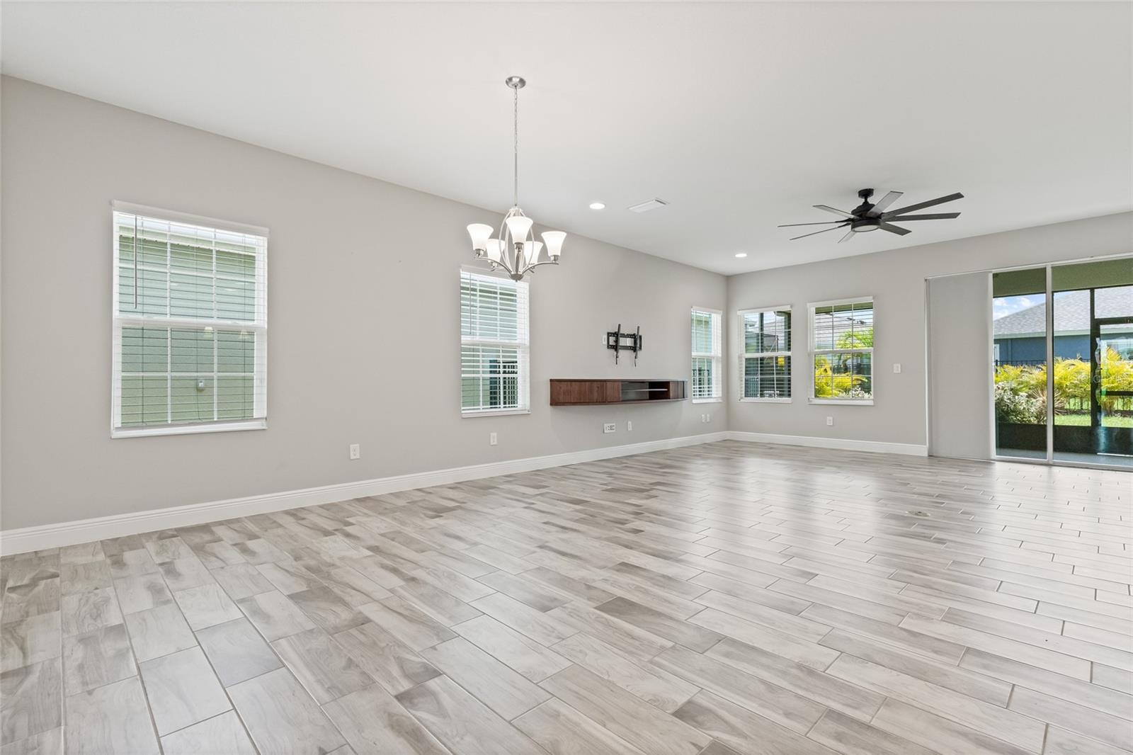 5607 LIMELIGHT DR, APOLLO BEACH, FL, 33572